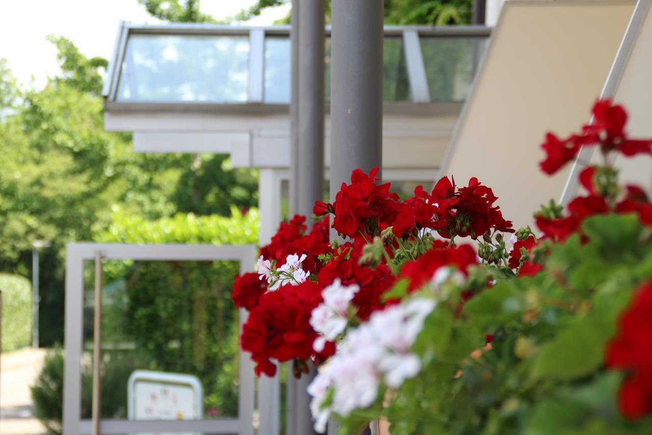 Akzent Hotel Atrium Baden 바트크로찡엔 외부 사진